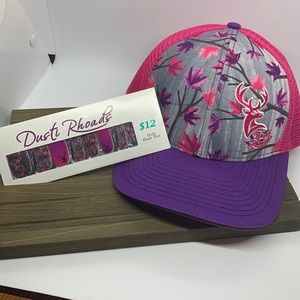 Girls Hunt Too - Nail Polish & Cap